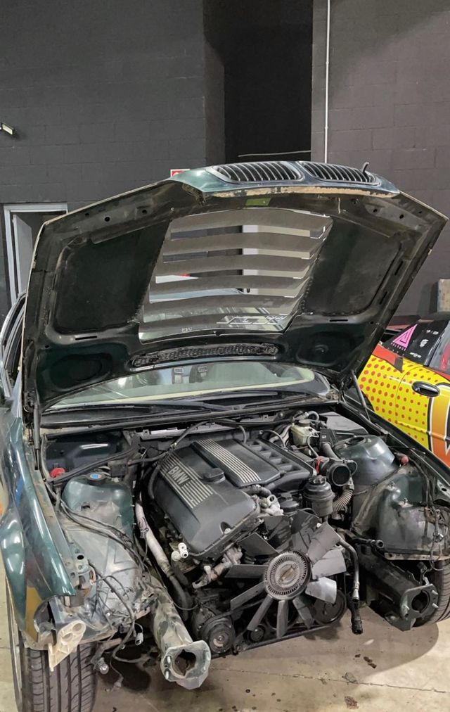 Rejilla salida de aire para capo