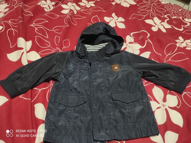 Chaqueta fina niño Chicco, talla 6 meses.