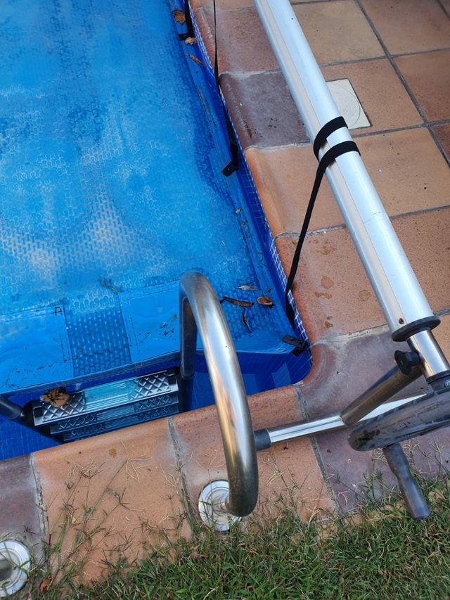 Cubiertas para piscina de segunda mano por 300 € en Madrid en WALLAPOP