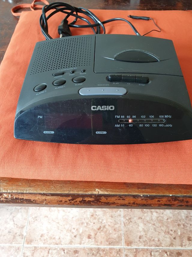 Radio Despertador Casstte