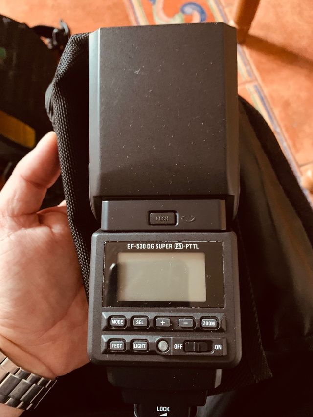 Cámara réflex Pentax automática K10D