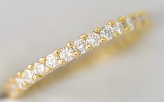 Alianza de oro 18 kt con diamantes 1.10 ct