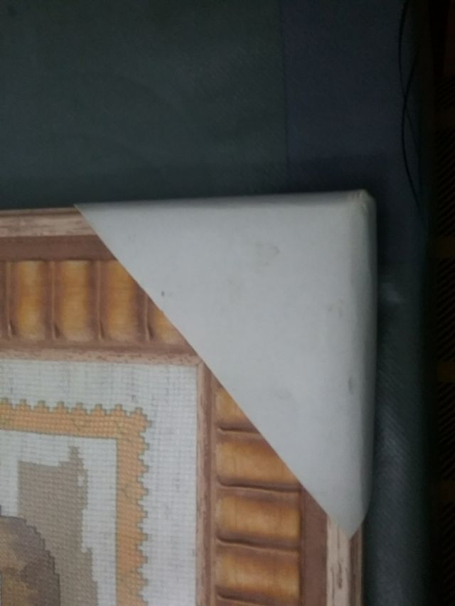 precioso cuadro punto de cruz, nuevo,hay medidas