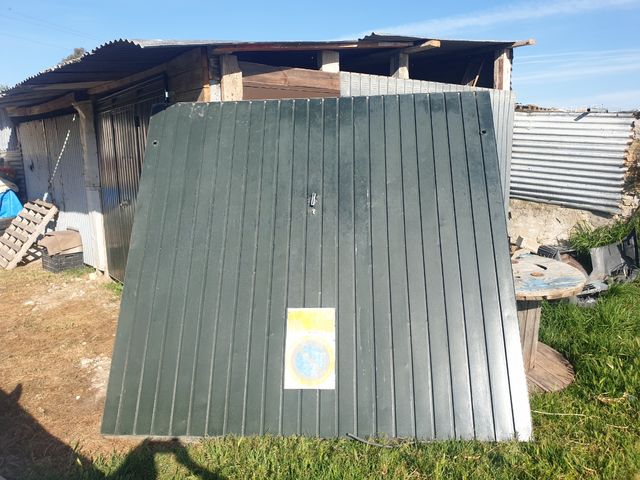 Puerta de garaje de segunda mano por 150 € en Barbate en WALLAPOP