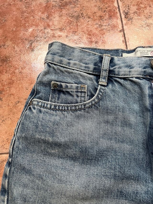 Pantalones vaqueros cortos