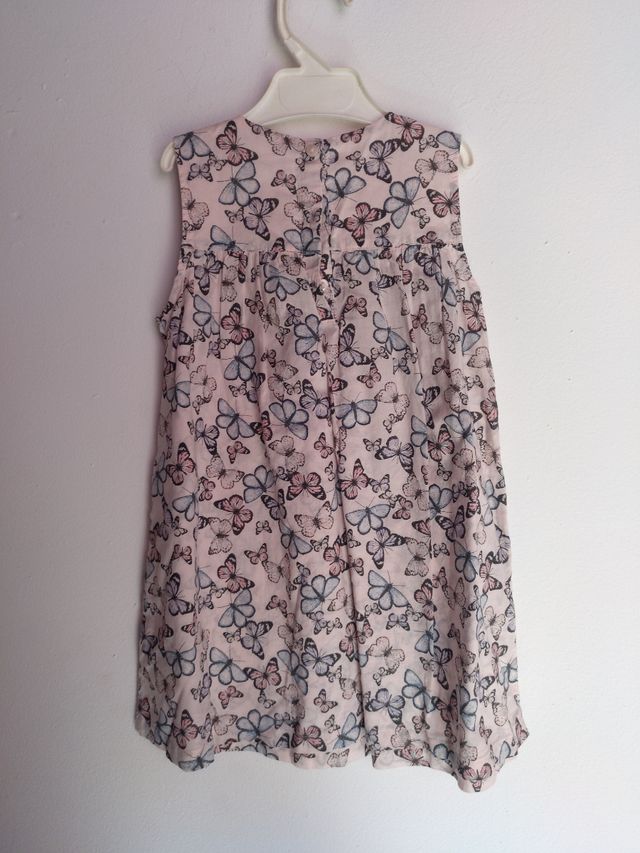 Vestido de niña de Kiabi