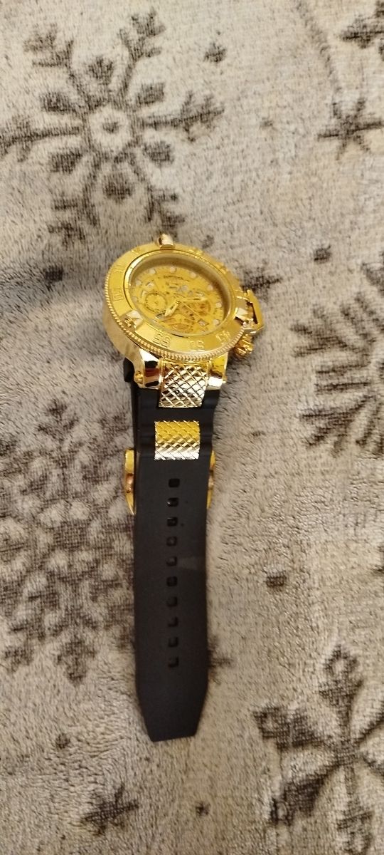 reloj con baño de oro