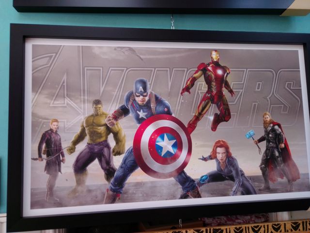 se vende láminas de Marvel,