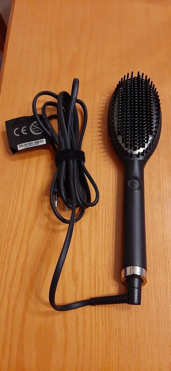 Cepillo electrico ghd glide.
