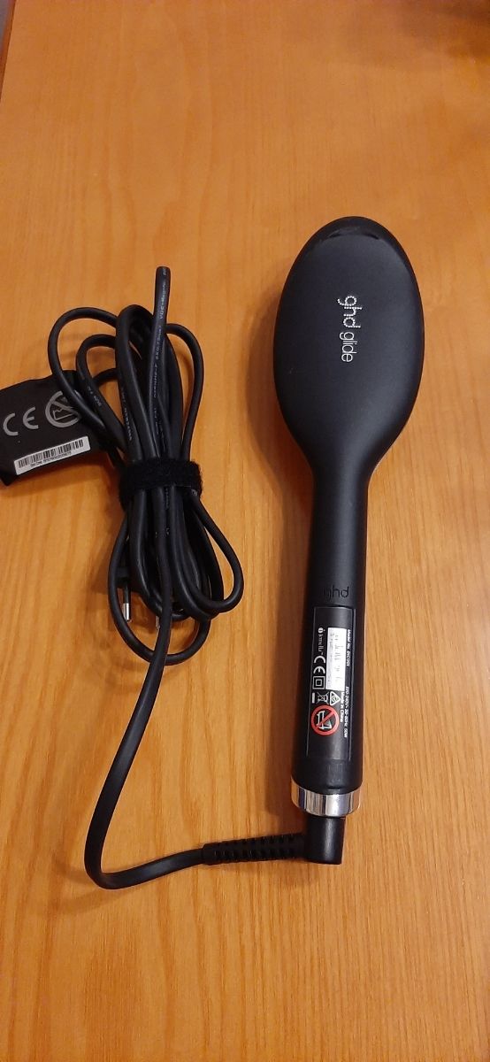 Cepillo electrico ghd glide.