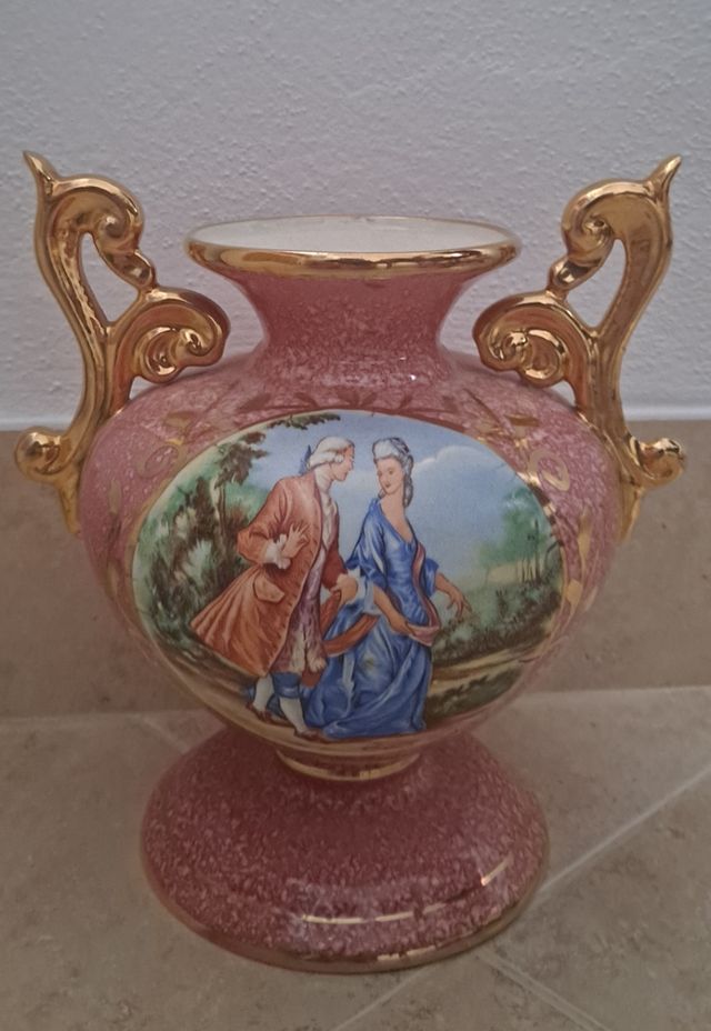 jarrón florero de porcelana