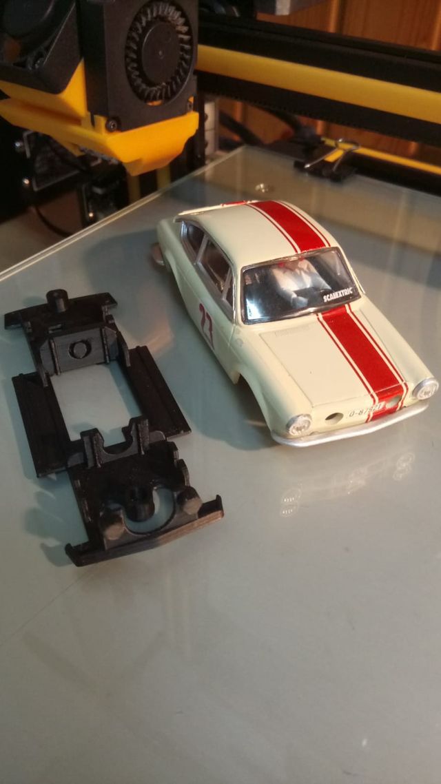CHASIS PARA SCALEXTRIC SEAT 850 COUPE