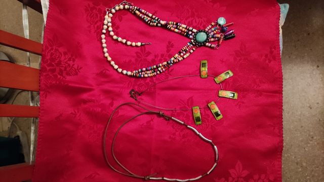 Collares de distinto tipo