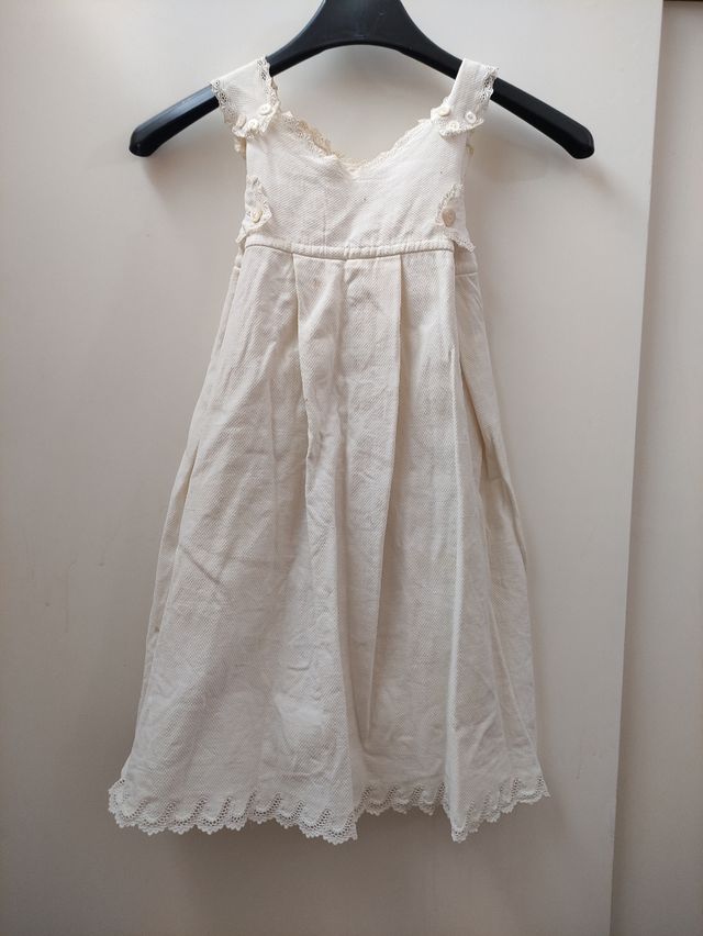 Ropa antigua de bebe