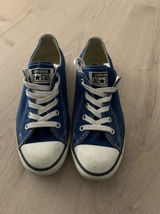 Zapatillas Converse All Star Talla 38,5 de segunda mano por 18 EUR en  Galdakao en WALLAPOP
