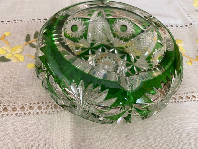 Posacenere in vetro intagliato acquistato a Praga