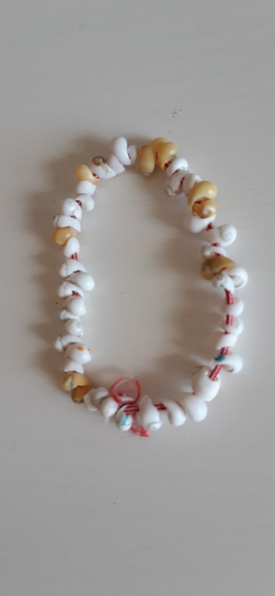 Pulsera de conchas pequeñas ajustable 16cm