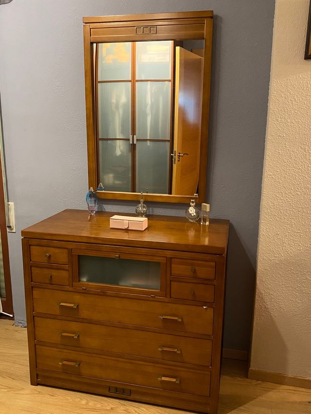 Conjunto de dormitorio de segunda mano por 400 € en León en WALLAPOP