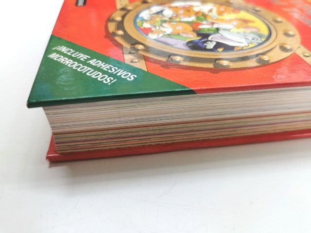 Libro Interactivo con Adhesivos  GERONIMO STILTON