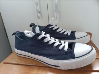 Bambas zapatillas deportivas Primark talla 37 de segunda mano por 2,5 EUR  en Ferrol en WALLAPOP