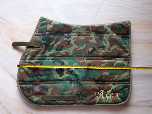 Sudadero caballo estilo militar