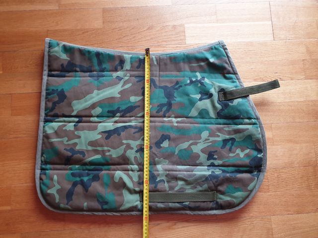 Sudadero caballo estilo militar