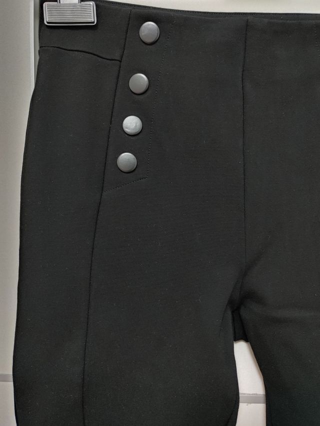 Pantalón elástico negro