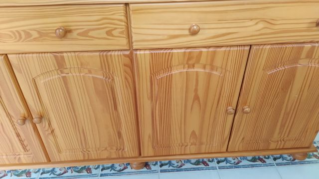 Aparador de madera de segunda mano por 110 € en Pozuelo de Alarcón en