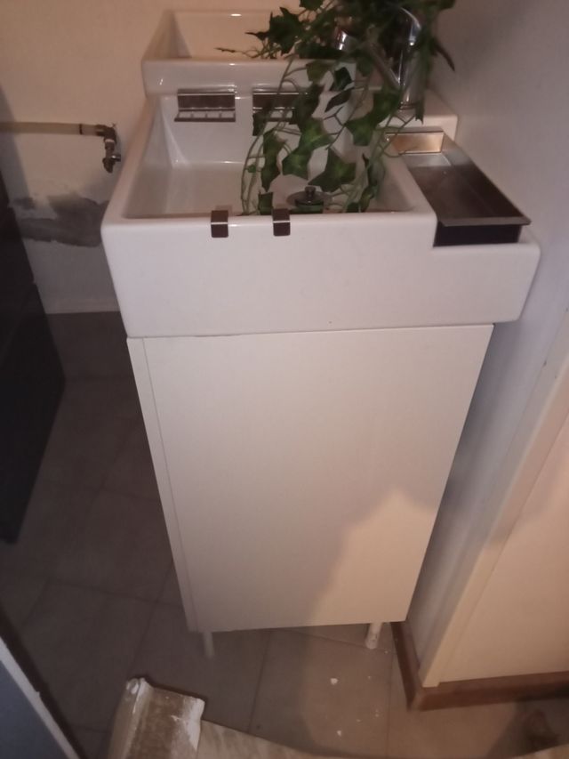 Se venden 2 lavabos juntos o por separado