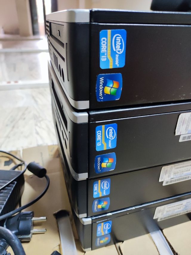 HP sobremesa i3 con Windows 7