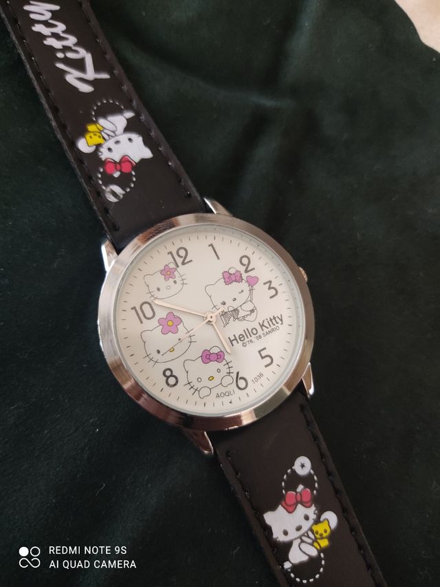 Reloj de Hello Kitty. Nuevo