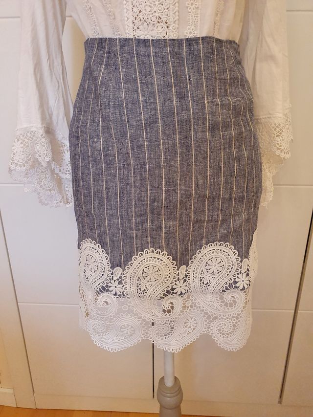 falda tubo rayas y encaje bordado Pepa Loves