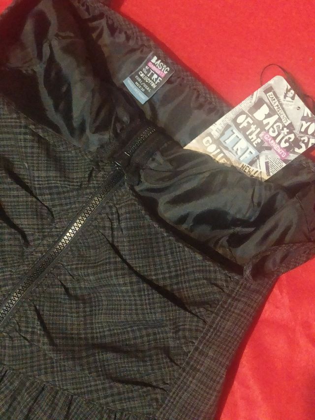 Vestido corto Nuevo de Zara new Colección