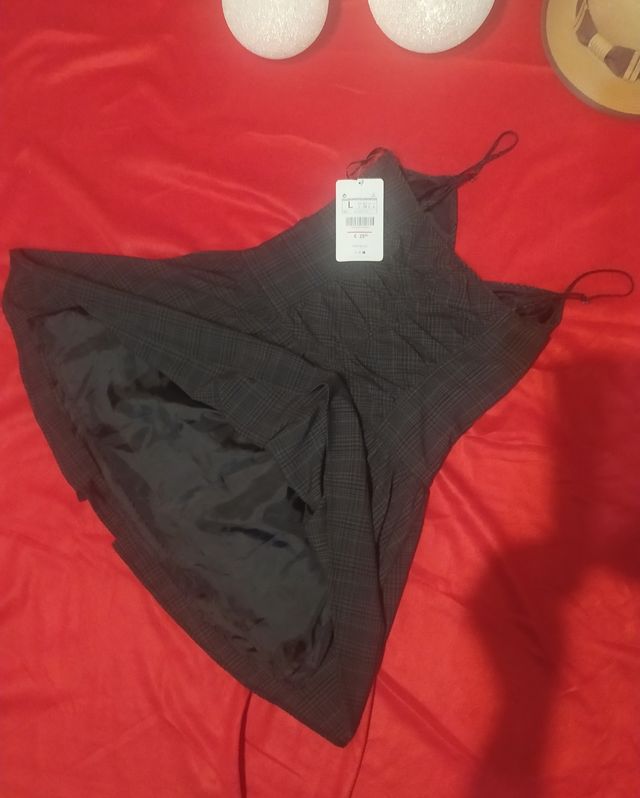 Vestido corto Nuevo de Zara new Colección