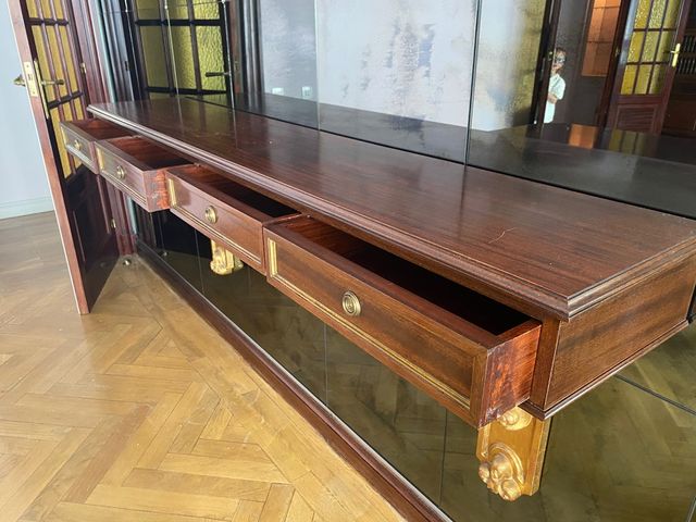 Mueble aparador de segunda mano por 100 € en Madrid en WALLAPOP