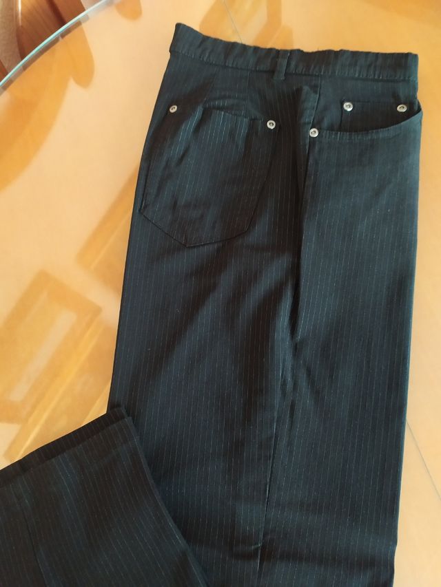 Pantalón elástico, raya diplomática