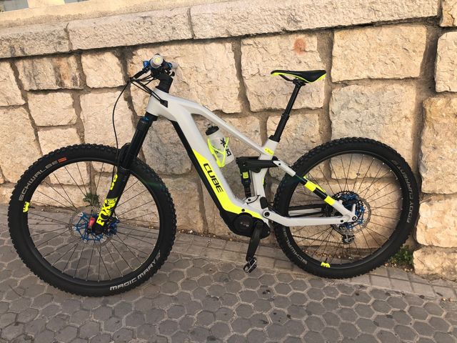 E bike cube carbono