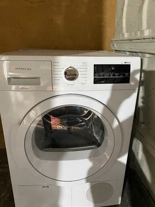 Cocina completa acabado blanco brillo de segunda mano por 1 € en