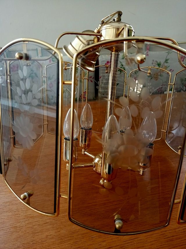 Antigua lámpara de techo