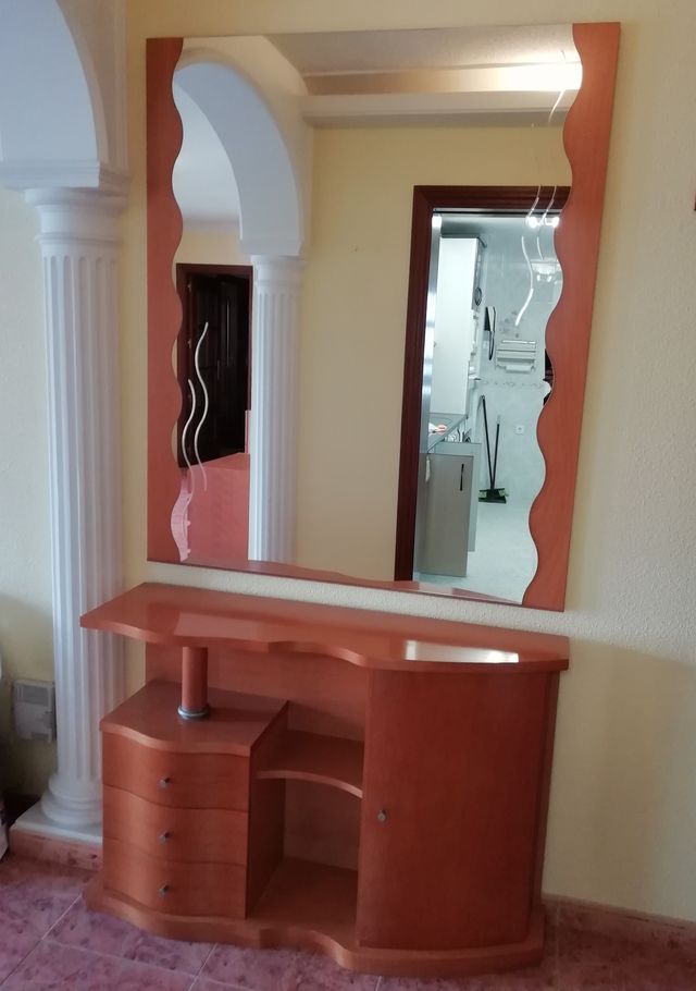 Mueble de entrada con espejo de segunda mano por 120 € en Móstoles en