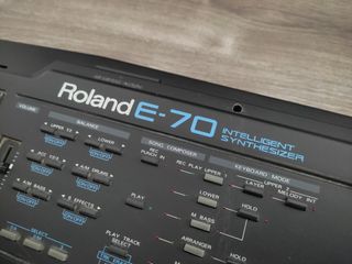 Teclado sintetizador Roland E-70 de Segunda mano por 105 EUR en