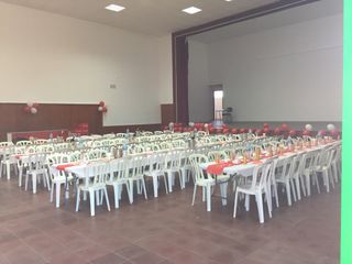 Alquiler sillas/mesas castillos hinchables