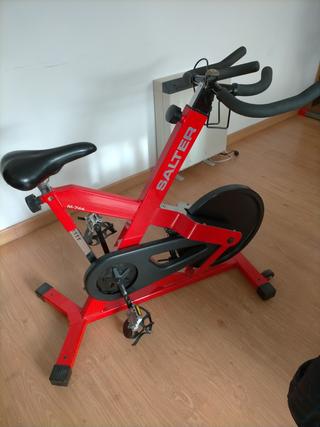 Bicicleta spinning profesional de segunda mano por 345 EUR en Majadahonda  en WALLAPOP