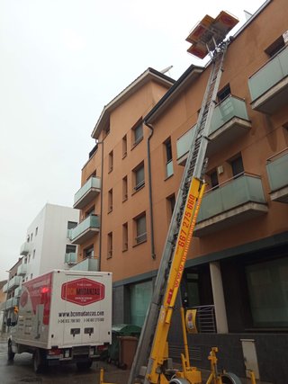 Plataforma elevadora, grua,elevador
