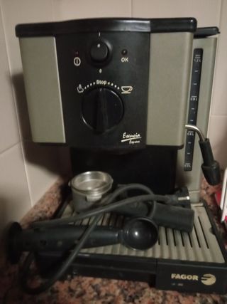 Cafetera de segunda mano en Vilagarcía de Arousa en WALLAPOP
