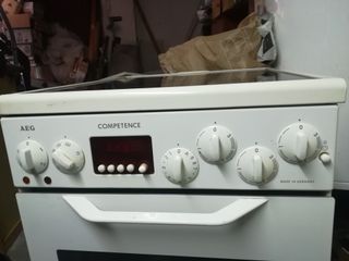 Horno con vitrocerámica AEG Competence de segunda mano por 110 EUR en Nuevo  Baztán en WALLAPOP
