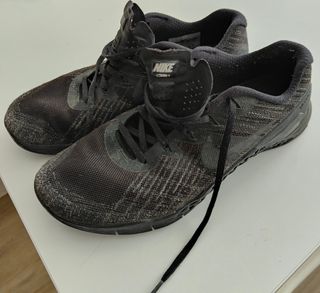 Zapatillas Nike metcon 3, talla 42. de segunda mano por 10 EUR en  Torrelavega en WALLAPOP