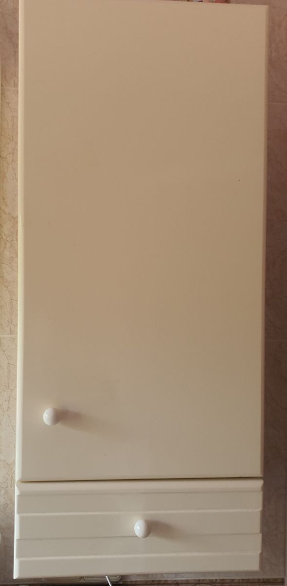 Mueble botiquín tocador baño blanco lacado de segunda mano por 30 € en