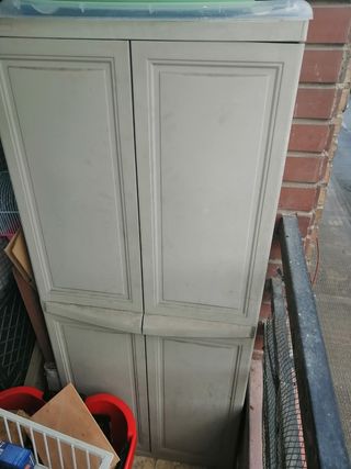 Mueble de resina exterior de segunda mano por 40 € en Durango en WALLAPOP