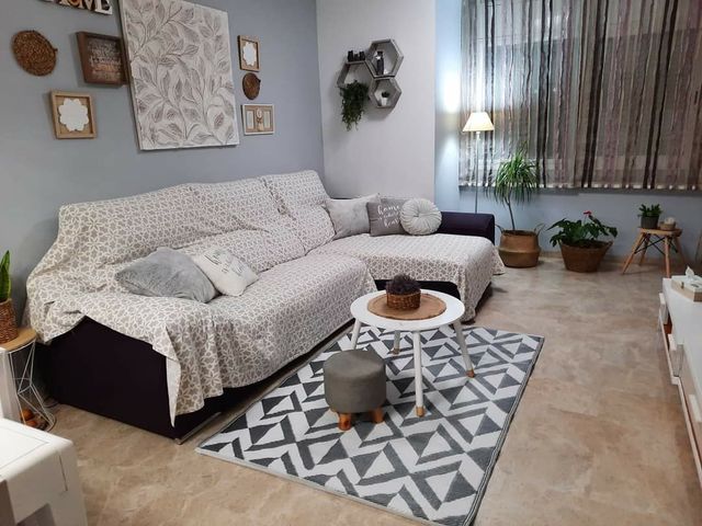 Alfombra gris y blanco jardín o terraza 120x180 de segunda mano por 25